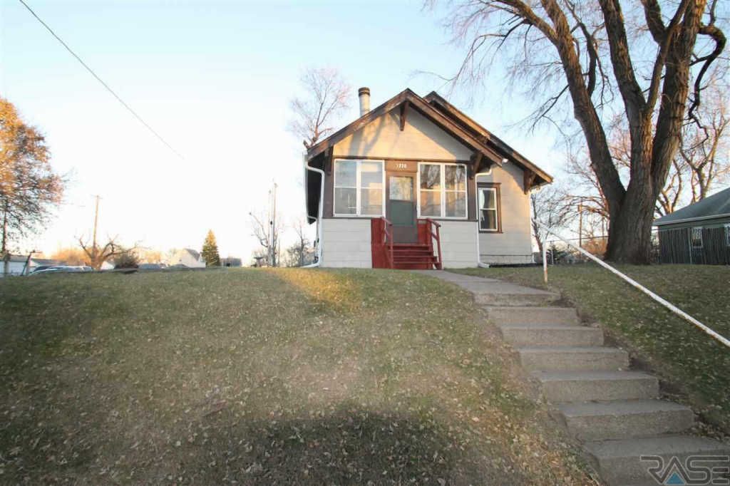 1230 N Dakota Ave, Sioux Falls, SD 57104 Trulia