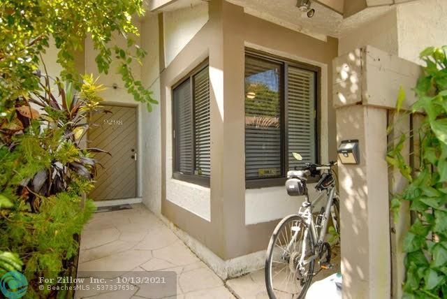 9298 SW 1st St #402, Plantation, FL 33324