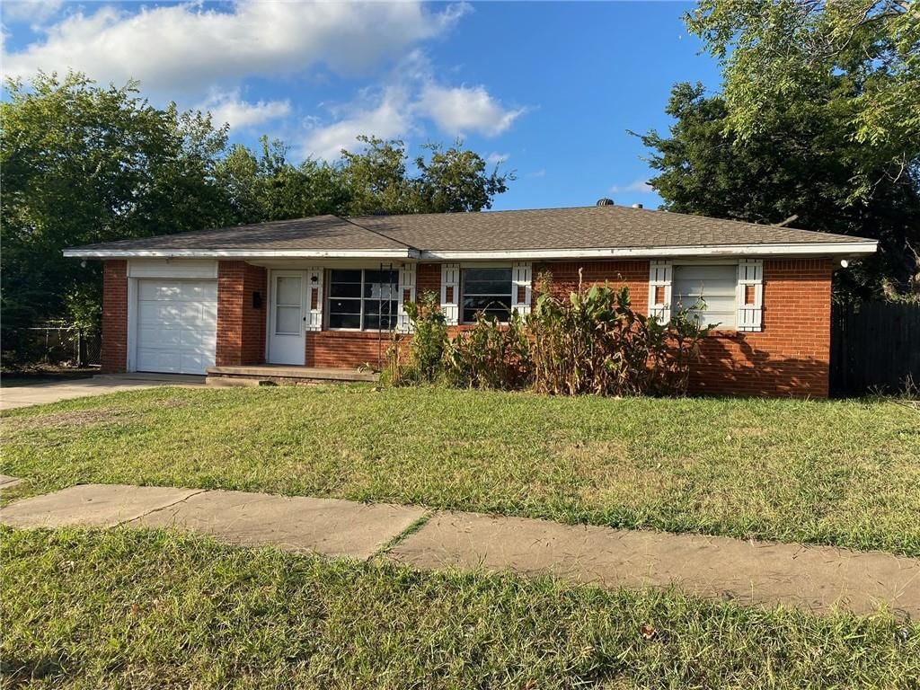 403 W Fairchild Dr, Midwest City, OK 73110