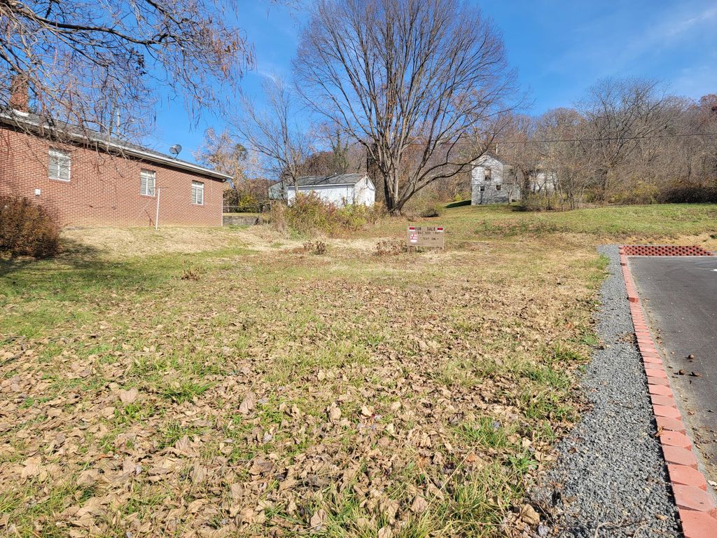 305 Giles Ave, Rich Creek, VA 24147 Trulia