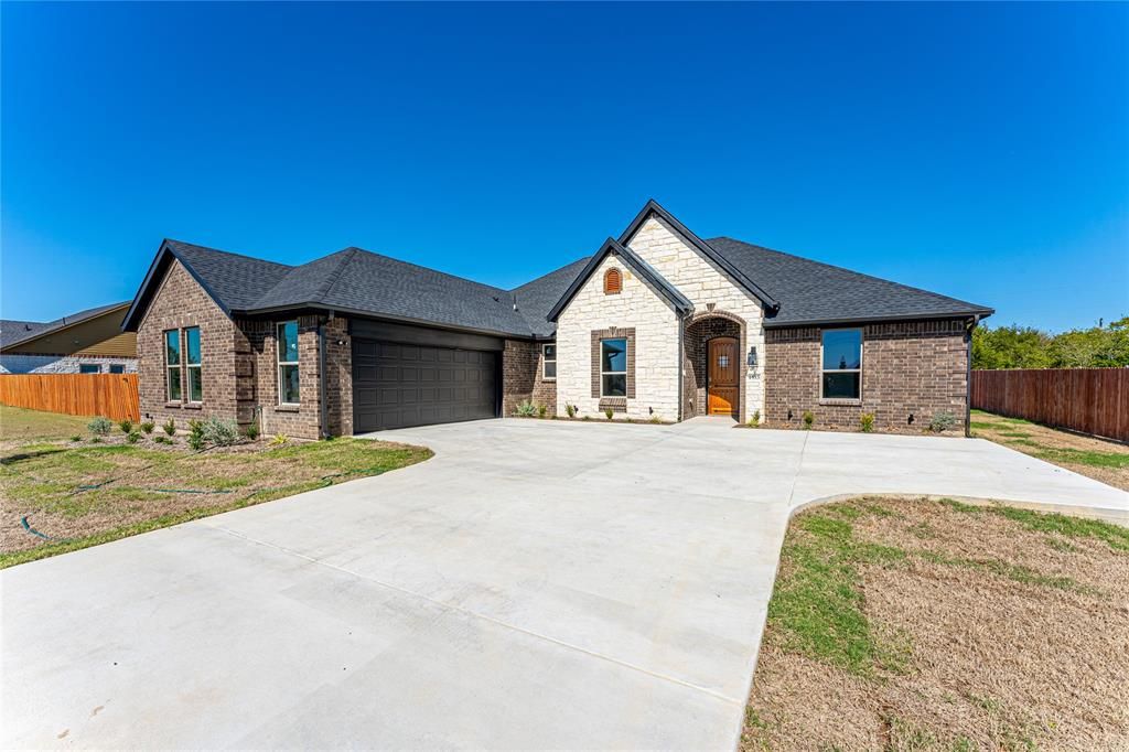 1533 Briarview Dr, Lancaster, TX 75146