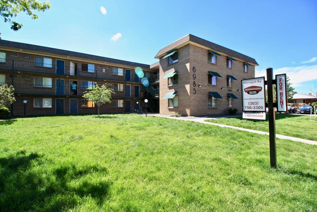 6985 Stuart St, Westminster, CO 80030
