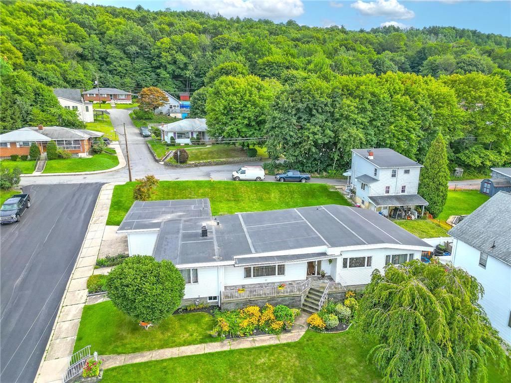 100 W Abbott St, Lansford, PA 18232 MLS 723107 Trulia