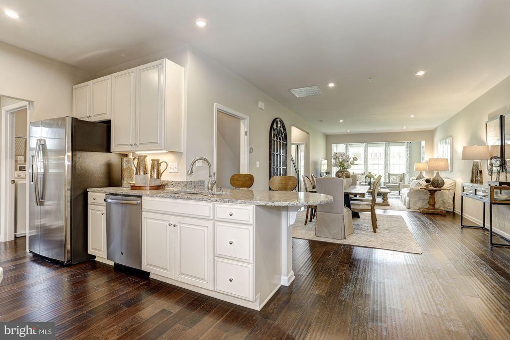 2916 Herb Dr, Frederick, MD 21704