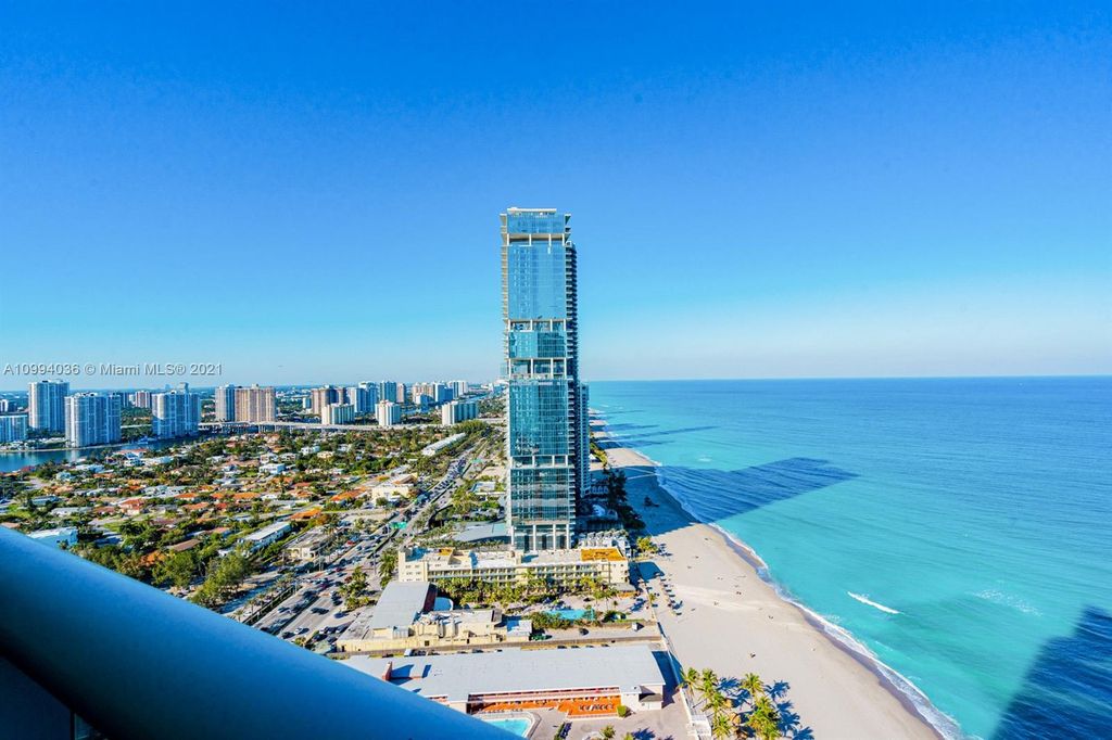 18201 Collins Ave #4306, North Miami Beach, FL 33160