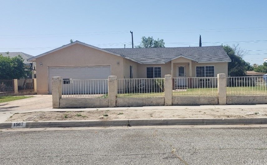 1567 W Gilbert St, San Bernardino, CA 92411