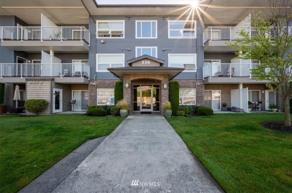 516 Darby Dr #307, Bellingham, WA 98226