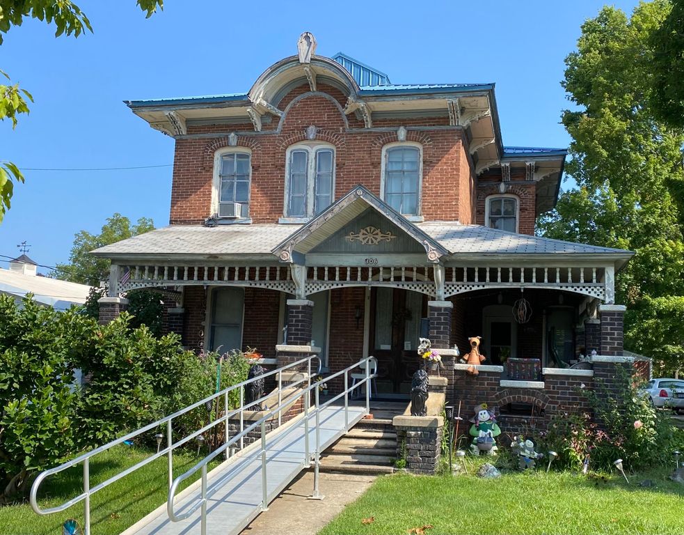 306 W Chicago St, Coldwater, MI 49036