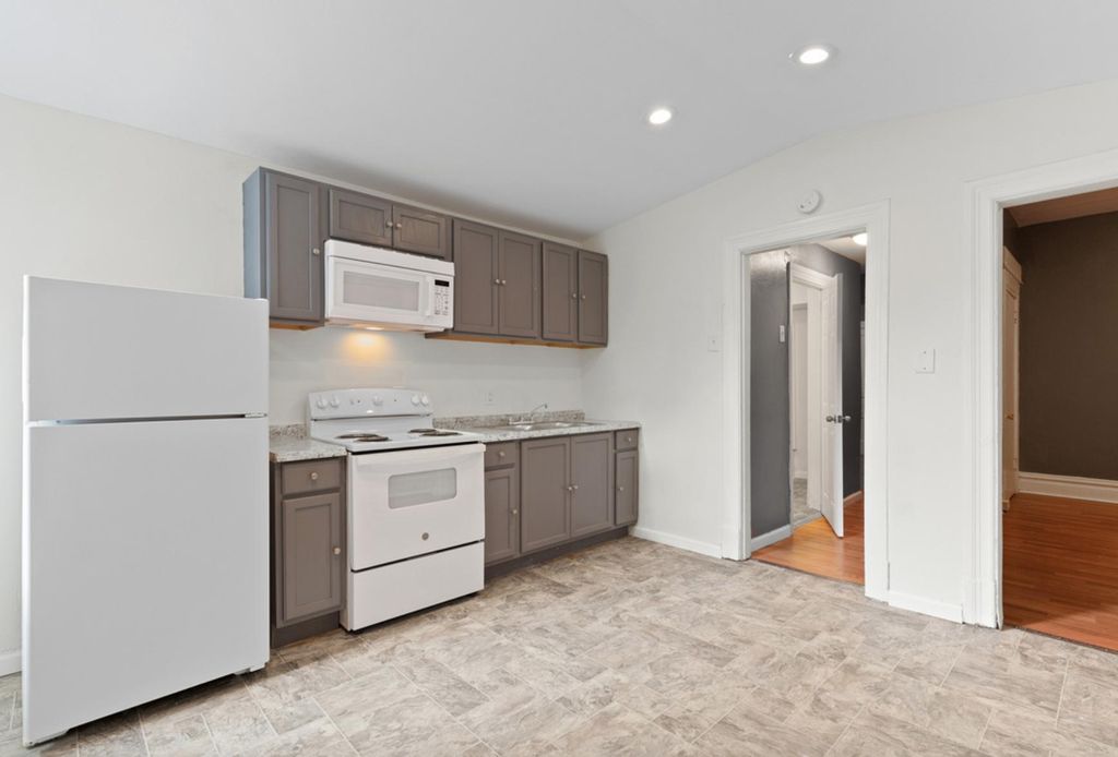 3827 Minnesota Ave #A, Saint Louis, MO 63118