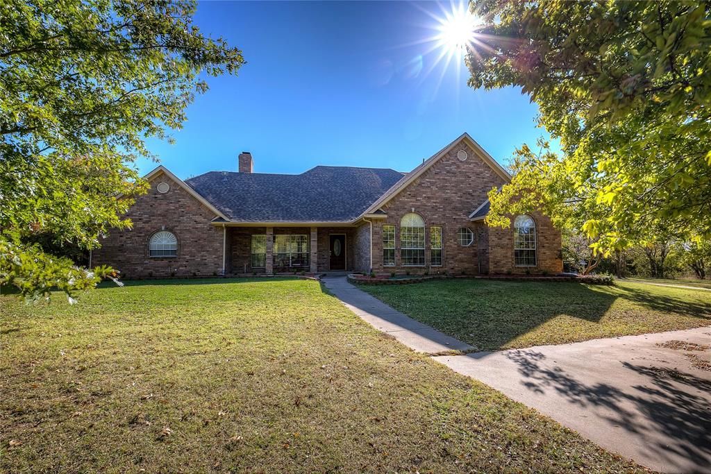 3979 County Road 2596, Royse City, TX 75189 3 Bed, 2 Bath Single