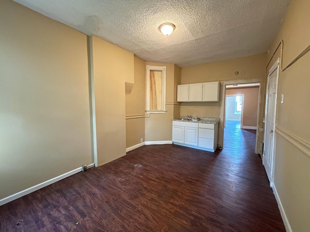 2909 Gravois Ave, Saint Louis, MO 63118