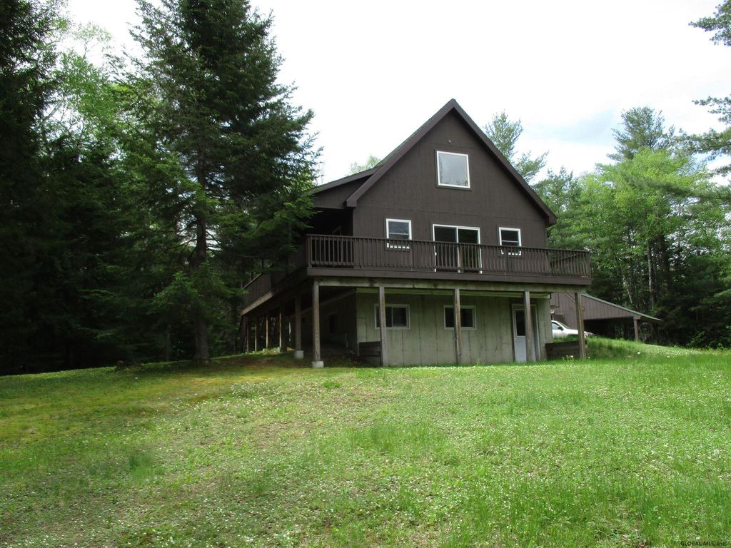 27 DEER CAMP Road, Schroon Lake, NY 12870
