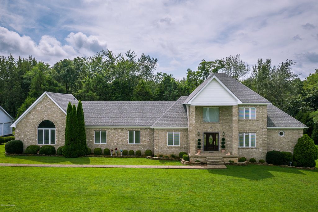 8700 Bates Rd, Louisville, KY 40228 4 Bed, 4 Bath SingleFamily Home
