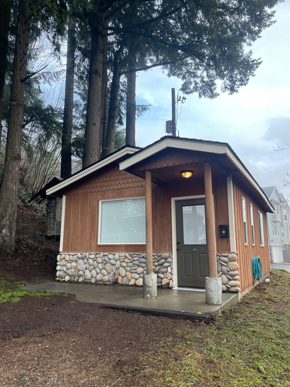 900 W  McKever Ln #B, Washougal, WA 98671