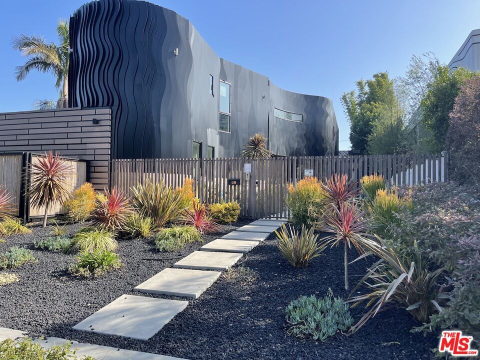 1240 Morningside Way, Venice, CA 90291