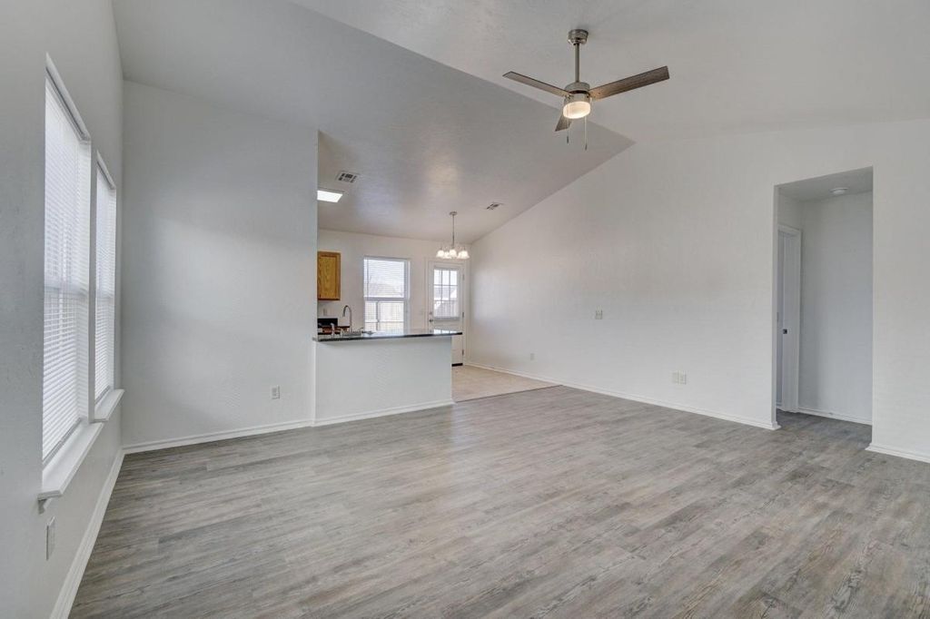 2006 Durham Pl, Norman, OK 73071