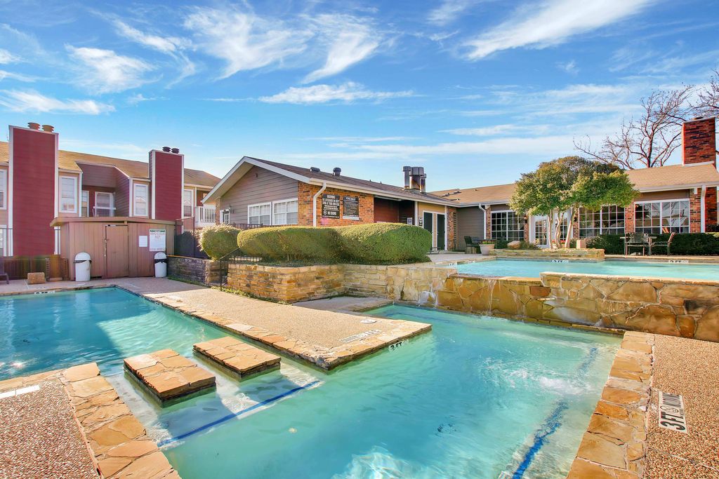 5118 Broadway Blvd, Garland, TX 75043