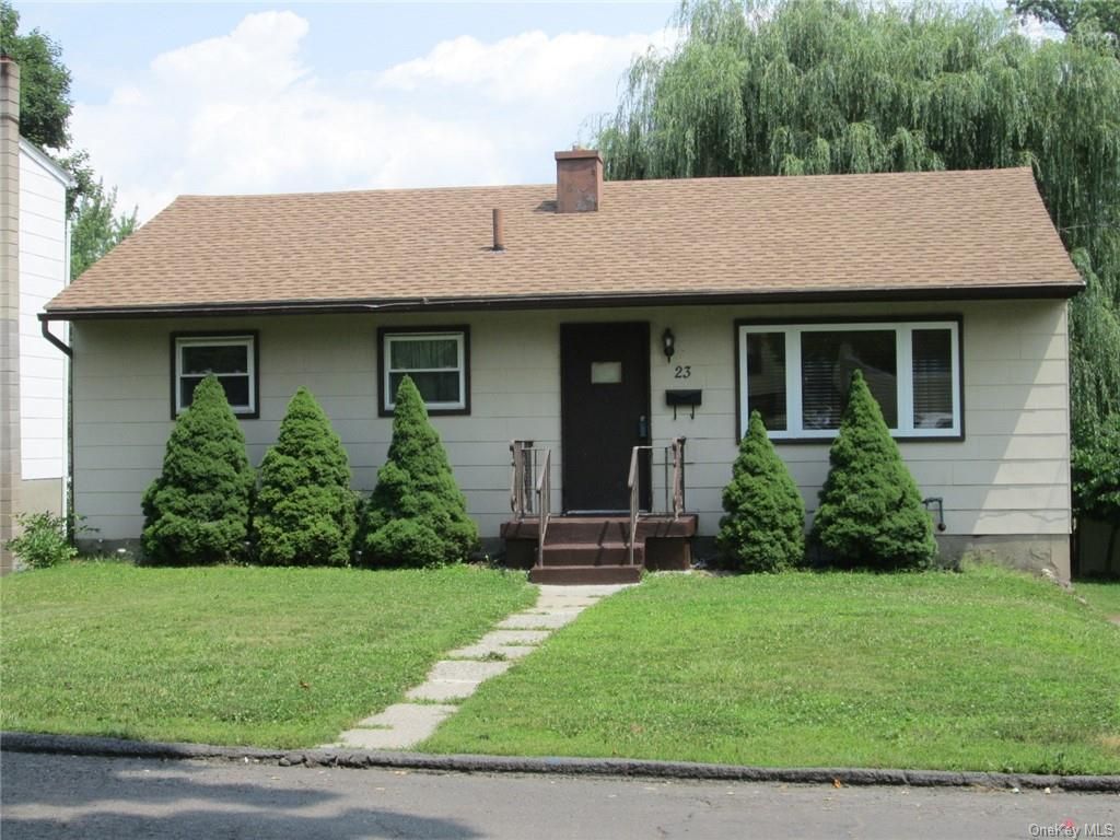 23 Rockwell Ave, Middletown, NY 10940