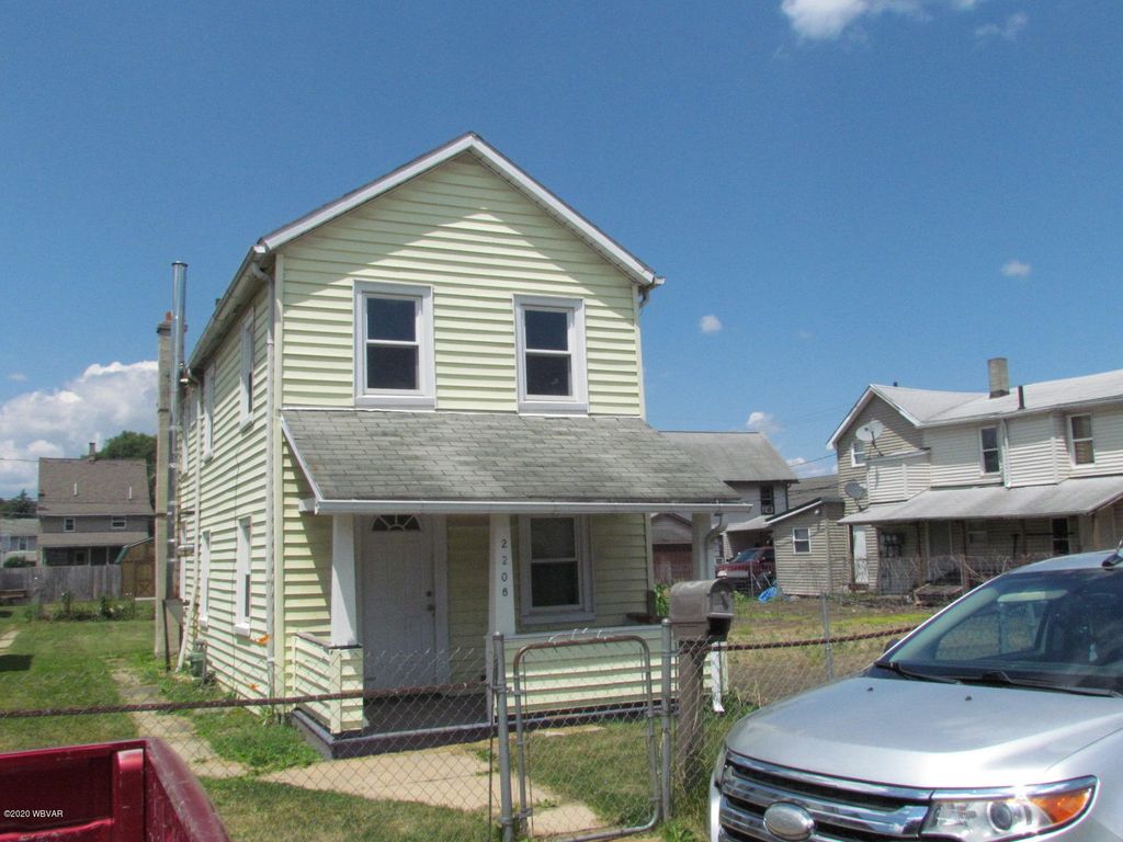 2208 Lincoln St, Williamsport, PA 17701