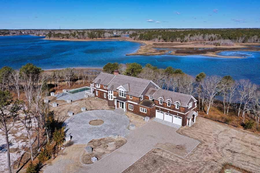 160 Peppercorn Lane, Cotuit, MA 02635