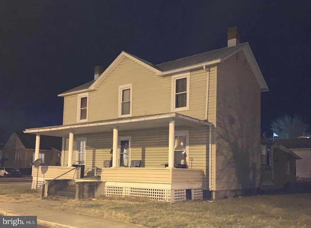 1 Central Ave, Petersburg, WV 26847