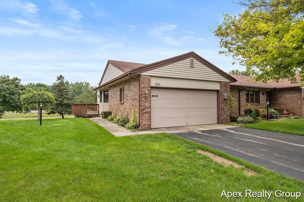 600 Gardenview Dr SW, Byron Center, MI 49315 Trulia