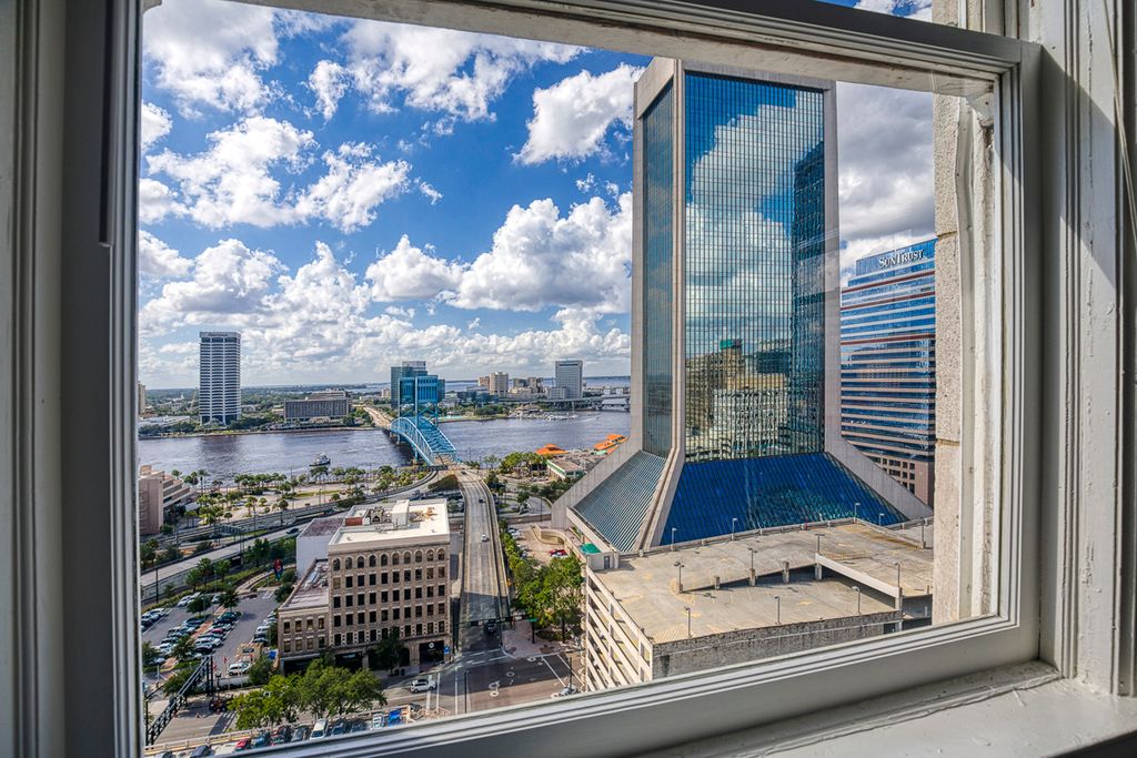 11 E Forsyth St, Jacksonville, FL 32202