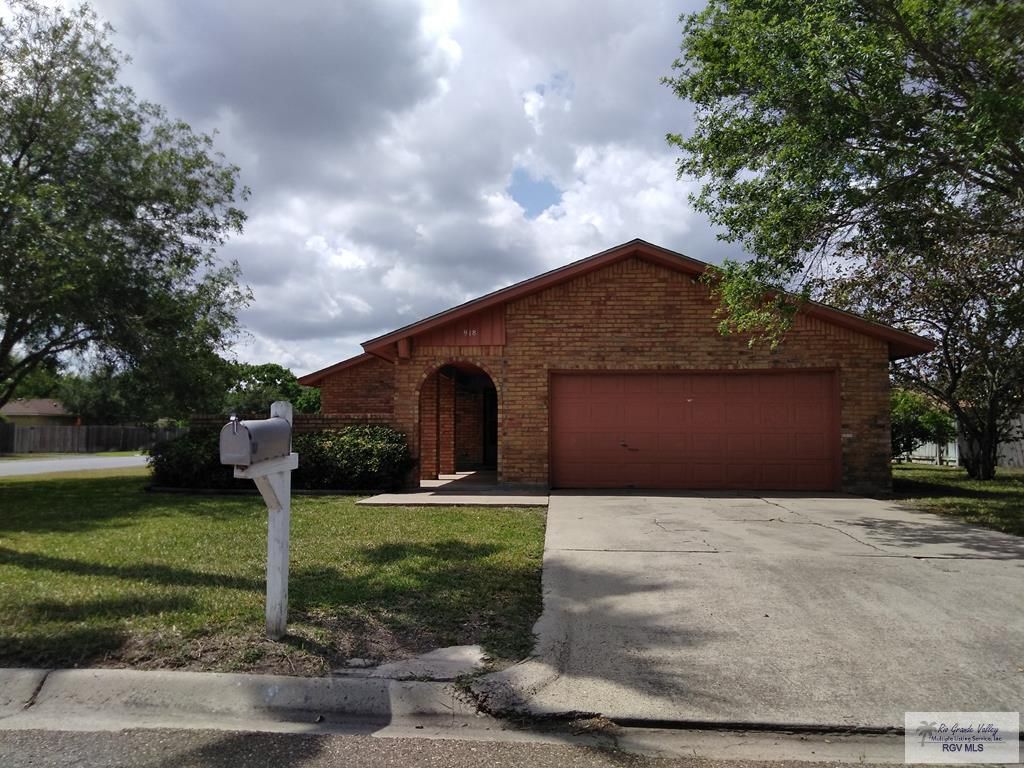 918 E Leggett Rd, Harlingen, TX 3 Bed, 2 Bath Single 918 E Leggett Rd, Harlingen, TX 3 Bed, 2 Bath Single