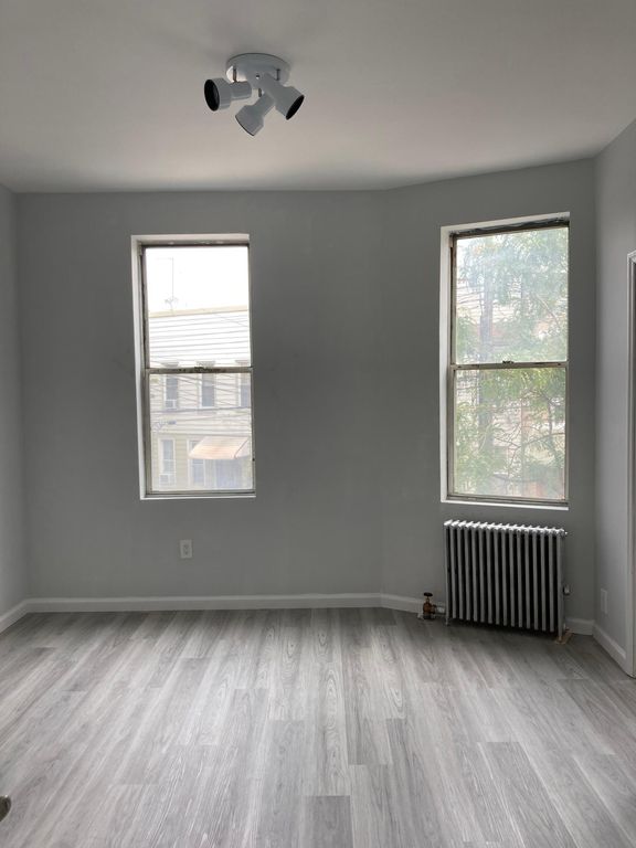 66-30 Forest Ave #2, Ridgewood, NY 11385