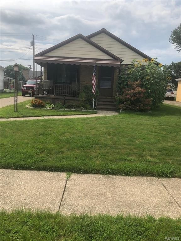 34 Nandale Dr, Cheektowaga, NY 14227