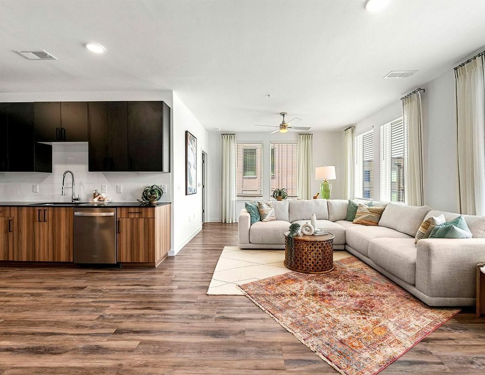 397 N Central Ave 1 1109 Atlanta - 1b875a192db4349266f363732c4b2f54 Full 