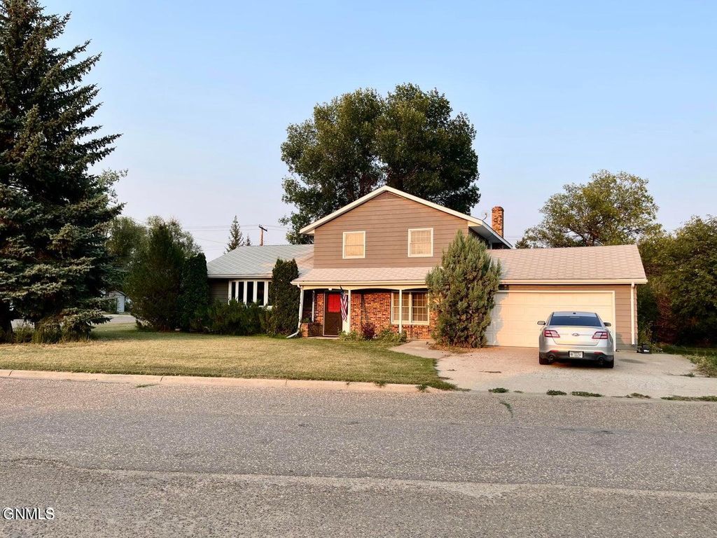 120 3rd Ave W, Culbertson, MT 59218 Trulia