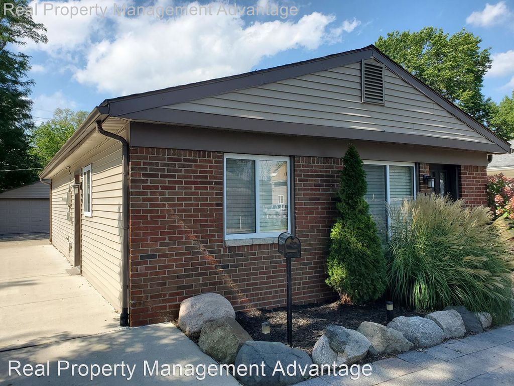 3017 Horton St, Ferndale, MI 48220