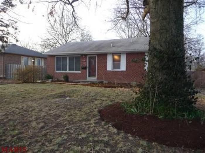 11376 Manchester Rd, Saint Louis, MO 63122