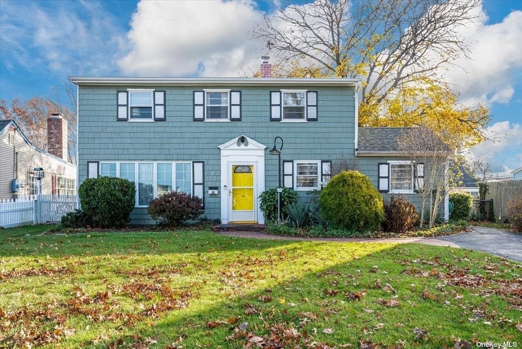 21 Myrtle Lane, Levittown, NY 11756 Trulia