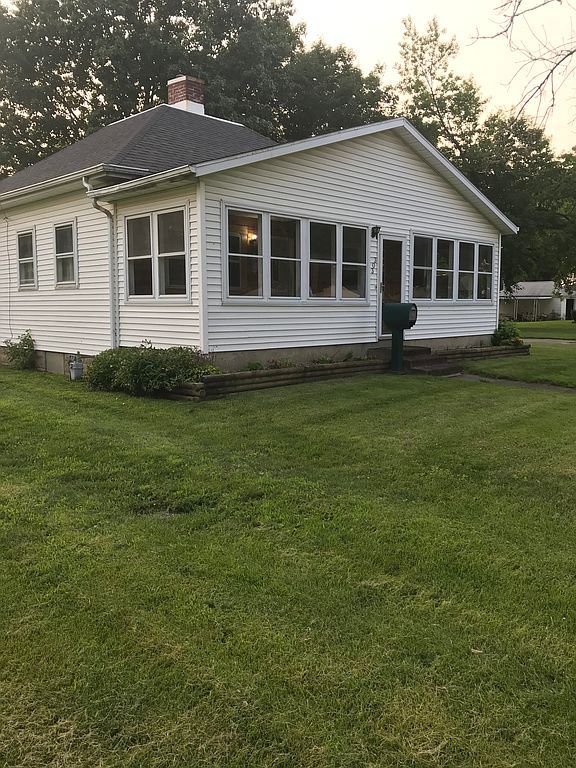 303 N Miller St, Waverly, IL 62692 Trulia