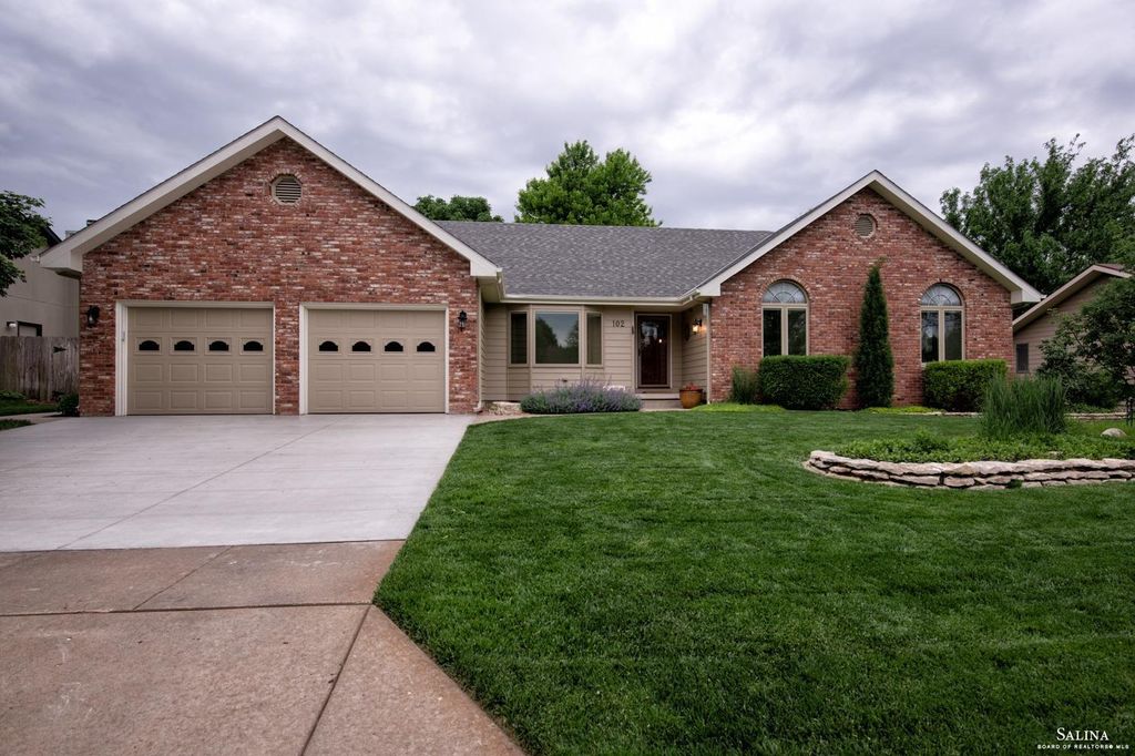 102 S Bradley Dr, Salina, KS 67401 Trulia