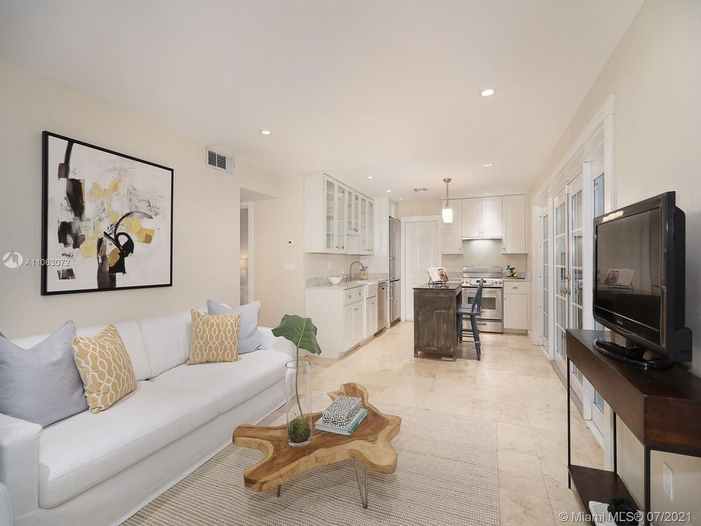 3643 Loquat Ave, Coconut Grove, FL 33133
