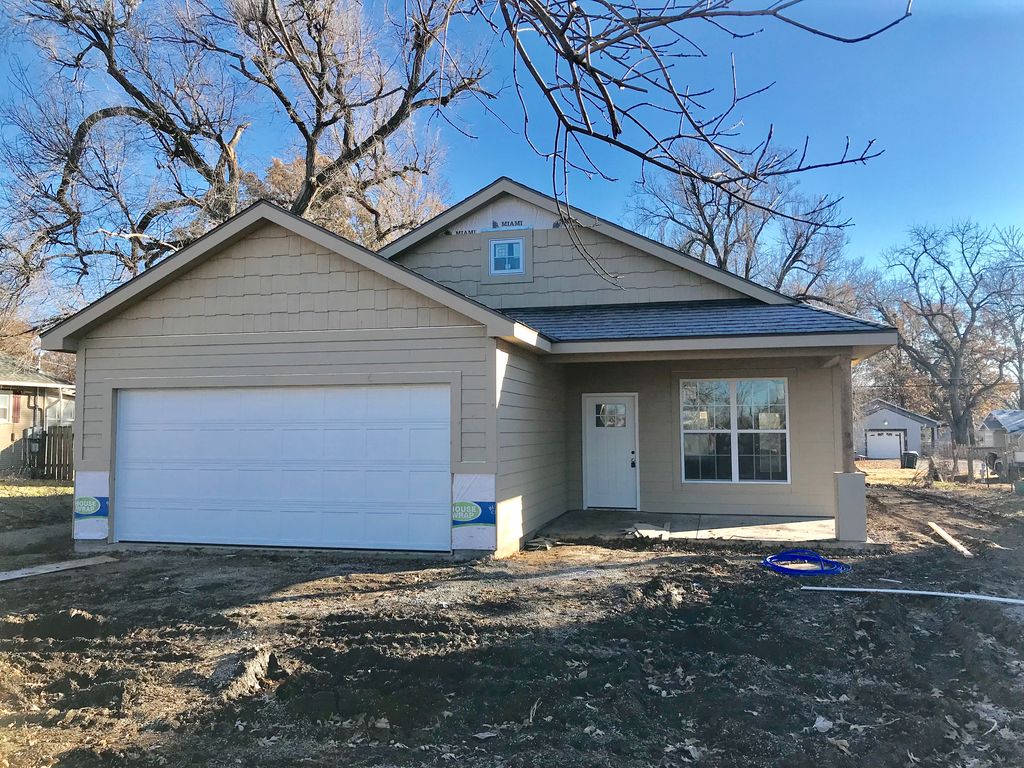 727 N Cedar St, Ottawa, KS 66067 Trulia