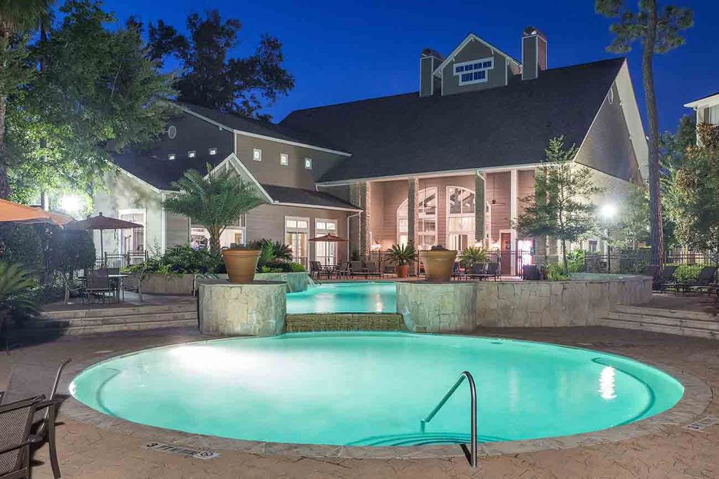 8101 Research Forest Dr, The Woodlands, TX 77382