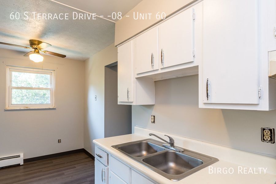 60 S  Terrace Dr #8, Cincinnati, OH 45215