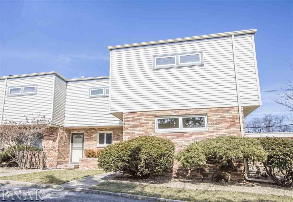 2214 E Lincoln St #14, Bloomington, IL 61701  Trulia