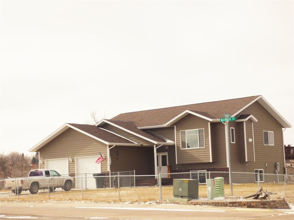 1467 Walworth St, Belle Fourche, SD 57717 Trulia