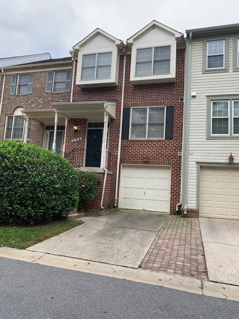 8722 Tryal Ct, Montgomery Village, MD 20886