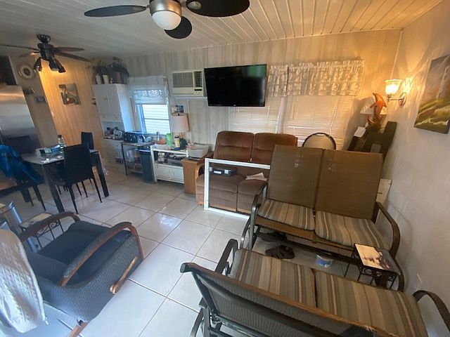 3100 W Hallandale Beach Blvd, Pembroke Park, FL 33009
