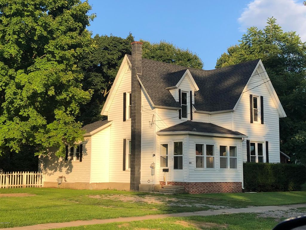 207 West St, Jonesville, MI 49250 Trulia