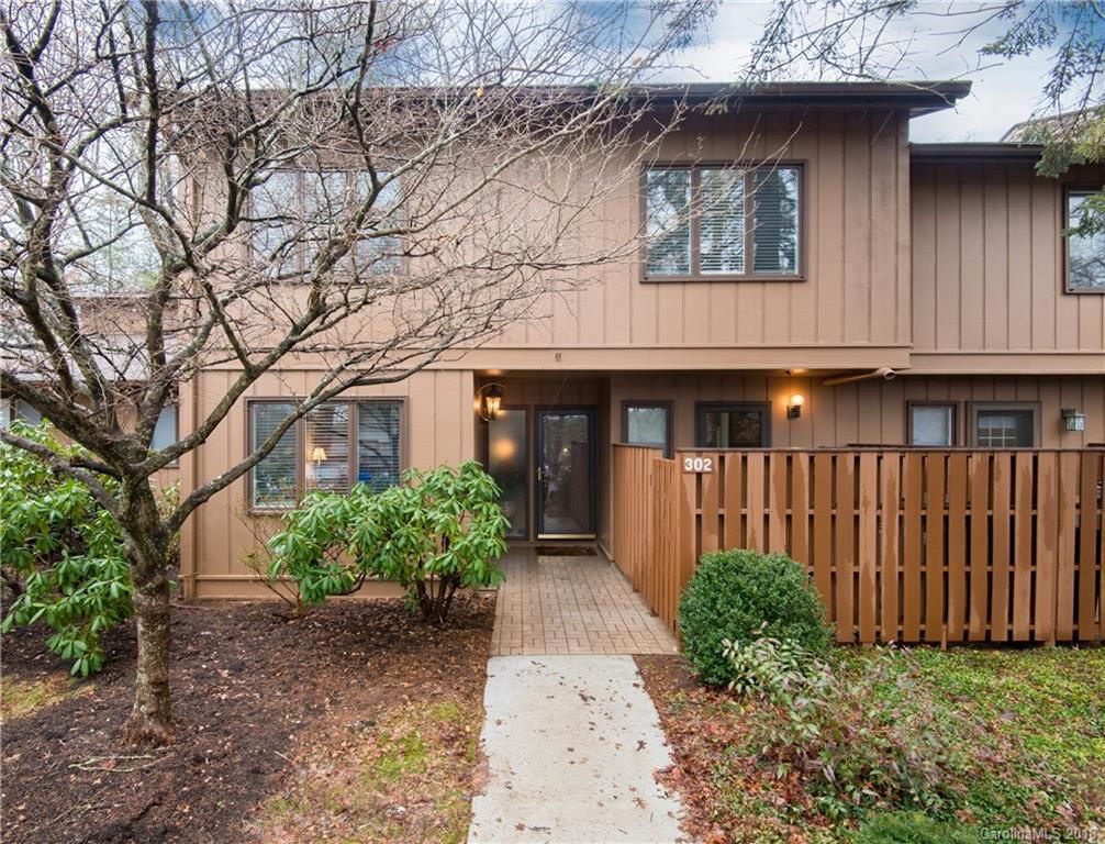 302 Crowfields Dr 302, Asheville, NC 3 Bed, 3 Bath Townhouse 21