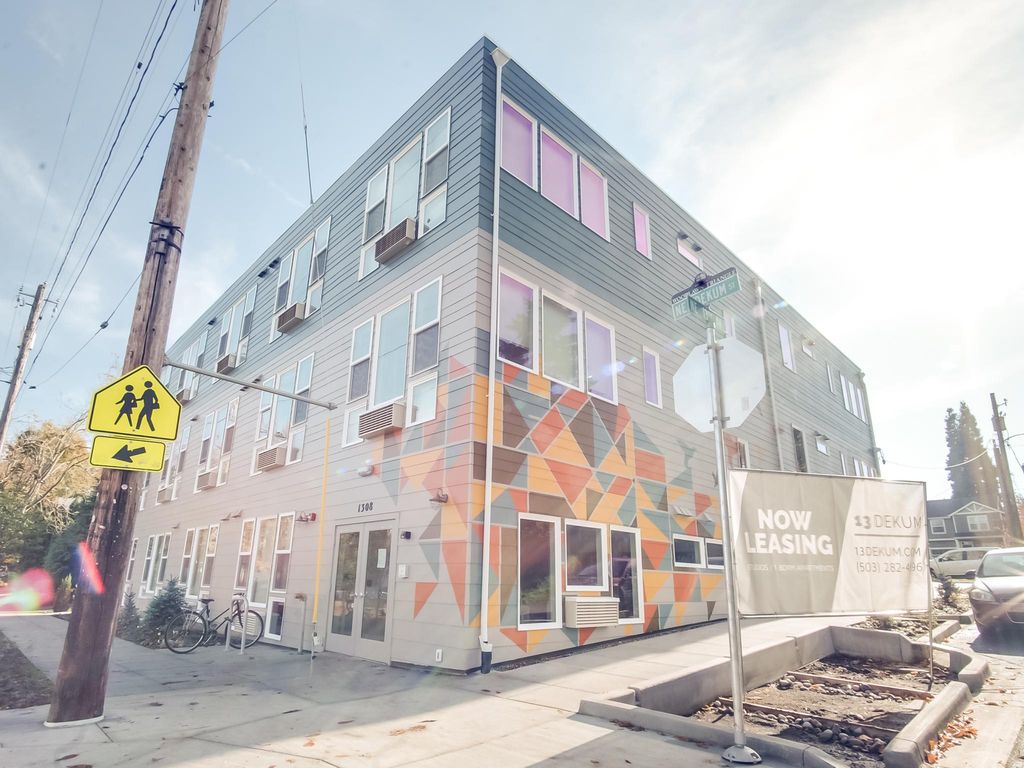 1308 NE Dekum St #107, Portland, OR 97211
