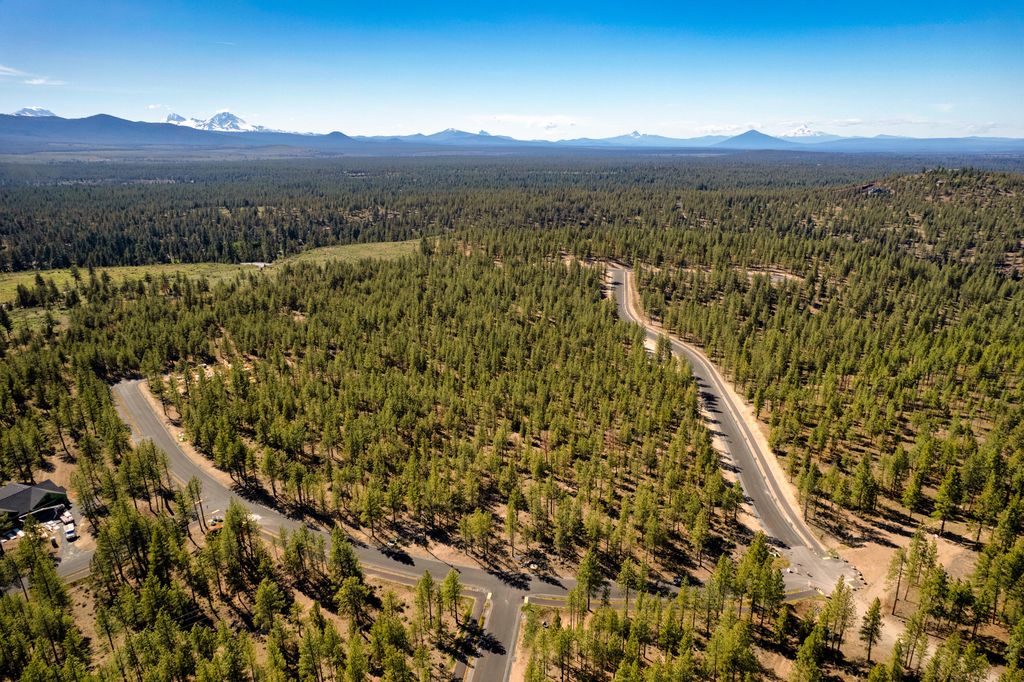 Ostrom Dr #19, Bend, OR 97703