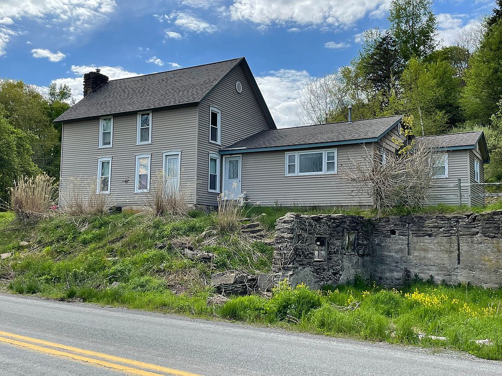 3460 Route 367, Laceyville, PA 18623